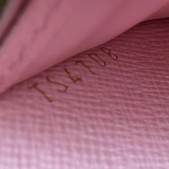 Louis Vuitton Zippy Coin Purse Limited Edition - Picture 8 of 8